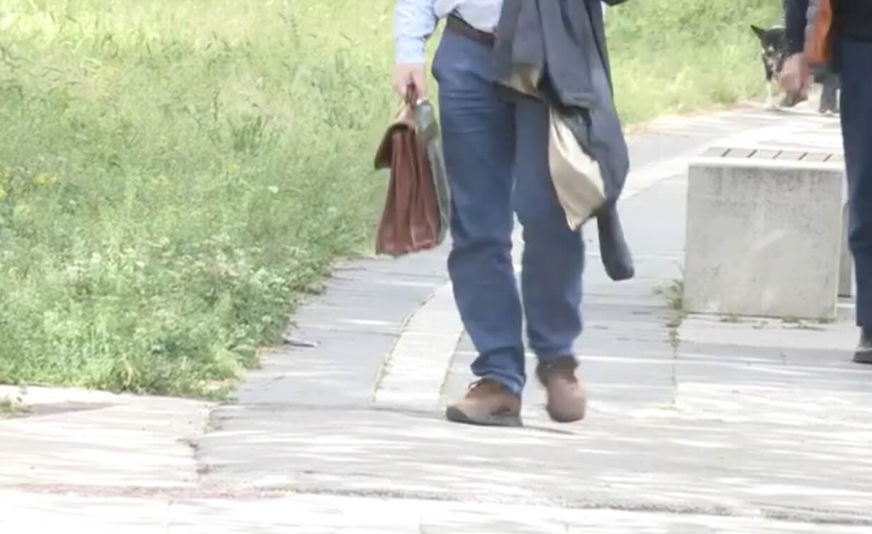 Imprenditore perseguitato, un 46enne rinviato a giudizio per stalking e minacce armate