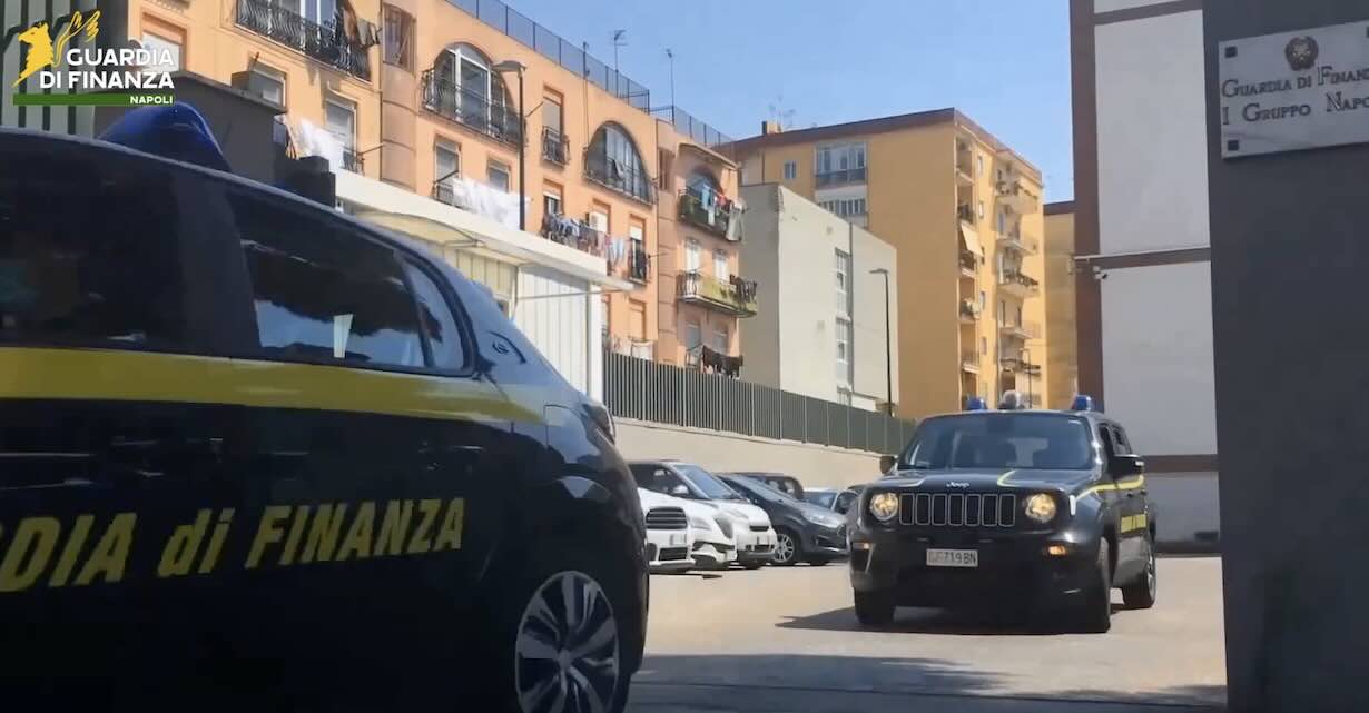 Guerra ai clan in Campania: la Guardia di Finanza sequestra beni per oltre 450 milioni