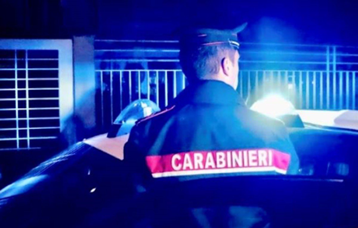 Cardito, tentato omicidio dopo lite passionale: scatta l’arresto e tre denunce