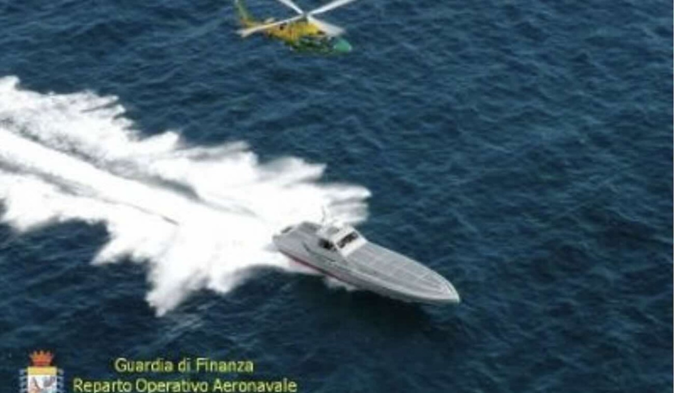 Cocaina al largo di Lisbona: fermati due natanti con 2,6 tonnellate di stupefacente