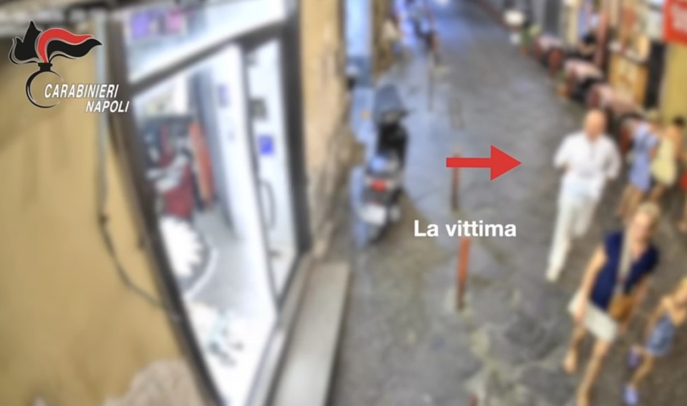 Rapina ai Quartieri Spagnoli, le immagini delle telecamere incastrano i colpevoli