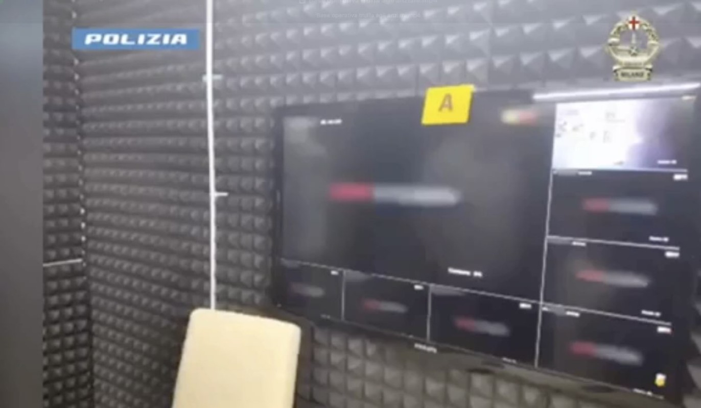 Centrale di truffe a Napoli: sequestrati pannelli fonoassorbenti e sistemi di videosorveglianza