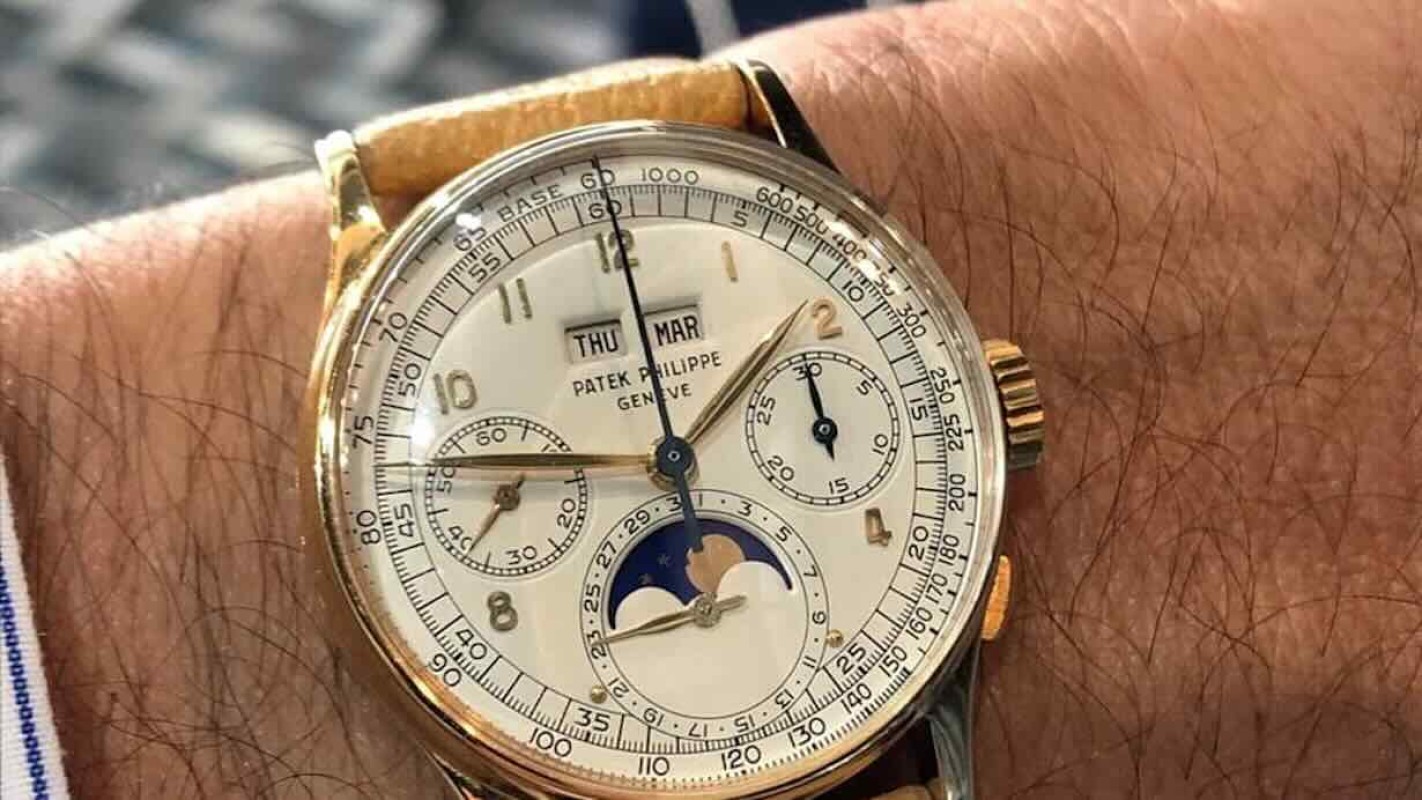 Napoli, furto di lusso: due giovani arrestati per la rapina a un turista del Patek Philippe da 130mila euro