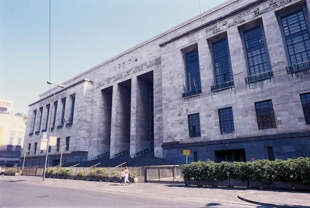 Milano, inchiesta sulla sorveglianza illecita: chiesto processo per 74 indagati.