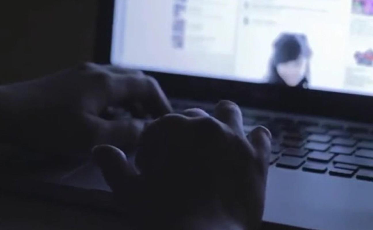 Operazione contro la pedopornografia online: arresto e 19 denunciati dalla Procura di Napoli