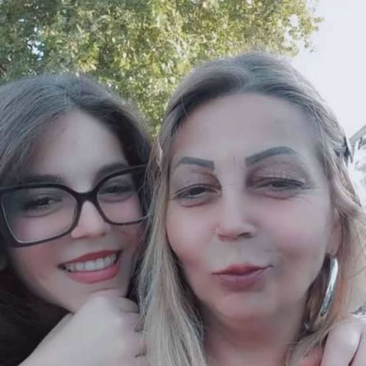Madre di Martina Carbonaro in aula: «Dio perdona, io no»: udienza sospesa dopo la visione delle foto dell’autopsia