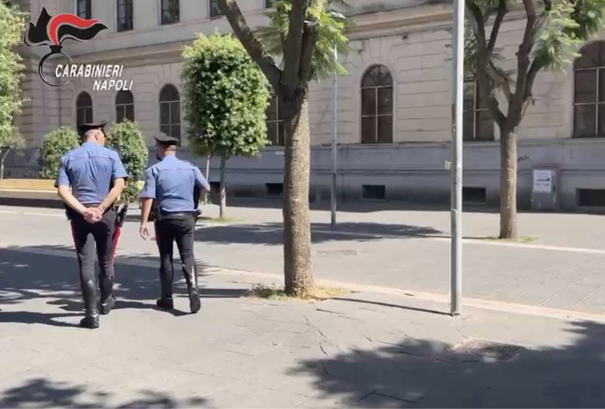 Sparatoria in una gioielleria di Sant’Antimo: cinque giovani identificati dalle forze dell’ordine