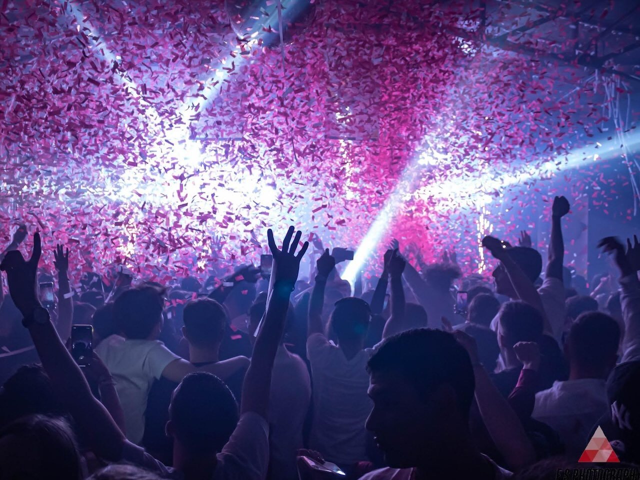 Ferito in discoteca a Lacco Ameno: 20enne di Napoli tenta di nascondere la propria identità, ma scattano le indagini dei Carabinieri