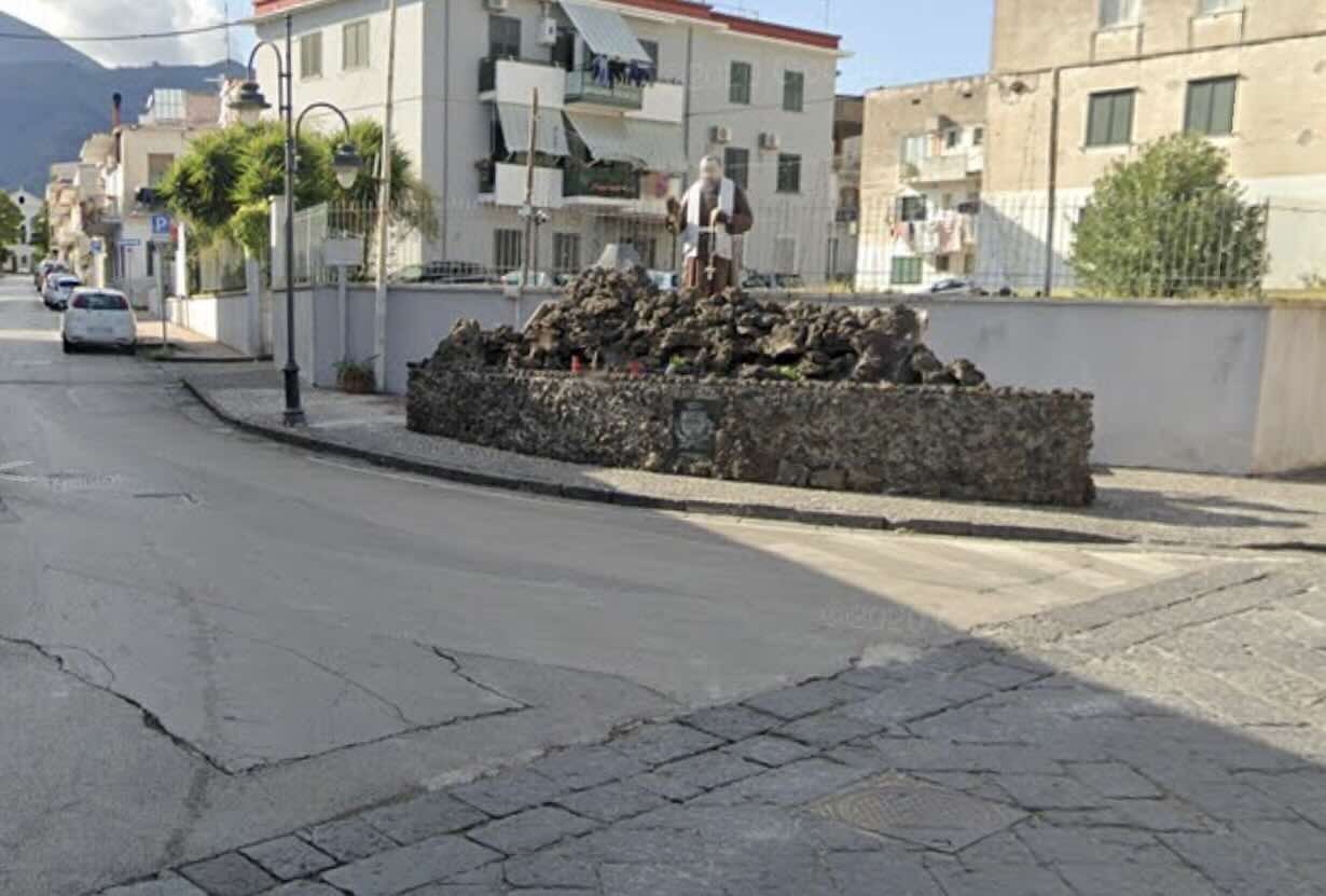 Terzigno, sparatoria notturna: due ragazzi colpiti da proiettili, indagini in corso