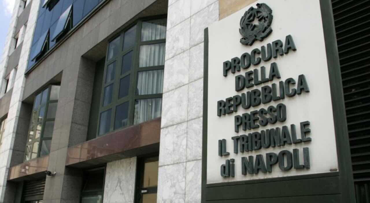 Guerra dei clan a Casoria: il confronto tra boss si sposta su TikTok, nuova arena per la propaganda criminale