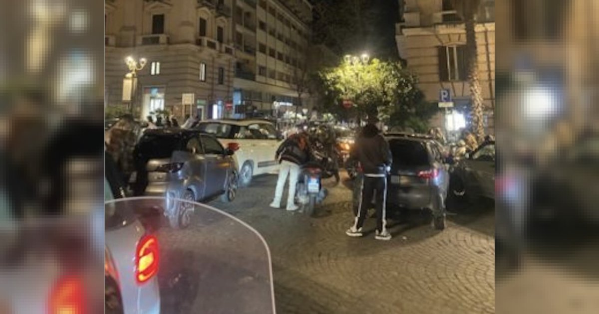 Napoli: lite al Vomero, padre ferito; 16enne accoltellato nei vicoli nei pressi di Piazza Dante; prefetto rafforza controlli