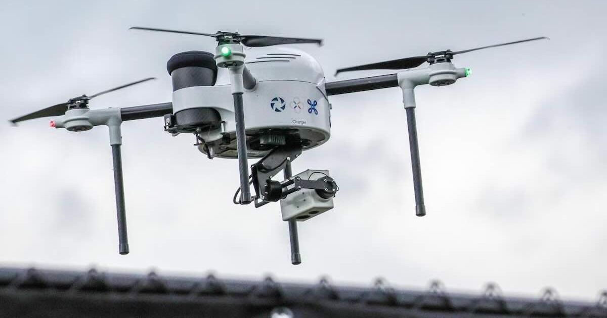 Poggioreale, drone di ultima generazione intercettato: hashish e smartphone sequestrati; velivolo sfugge